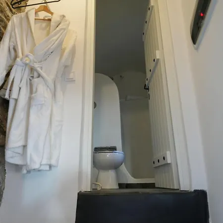 Paramythi Art Maison Emporio (Santorini)