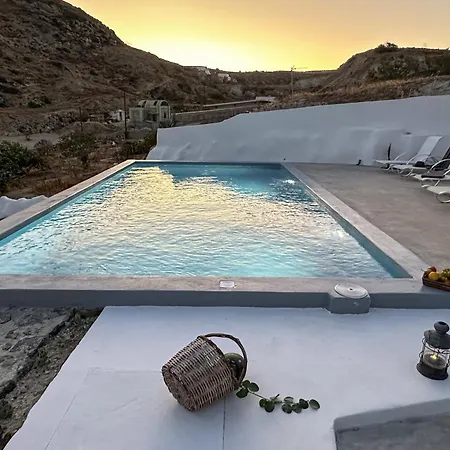 Lägenhetshotell Paramythi Art Maison 4*