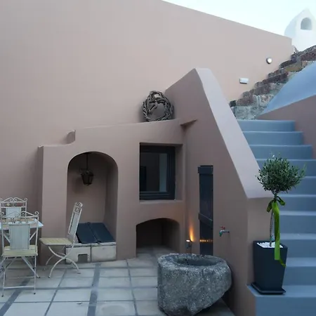 Paramythi Art Maison アパートホテル Emporio (Santorini)