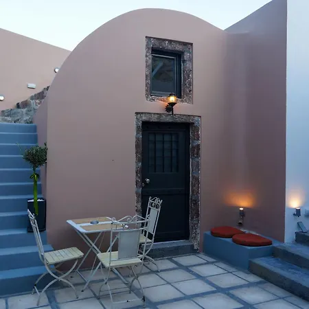 Paramythi Art Maison Emporio (Santorini)