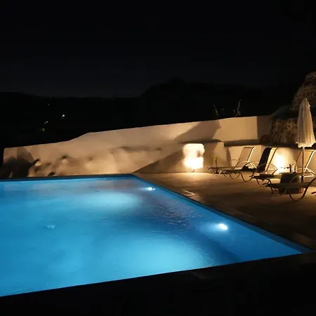 Lägenhetshotell Paramythi Art Maison Emporio (Santorini)