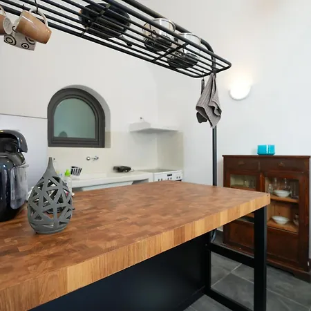 Paramythi Art Maison 4* Emporio (Santorini)