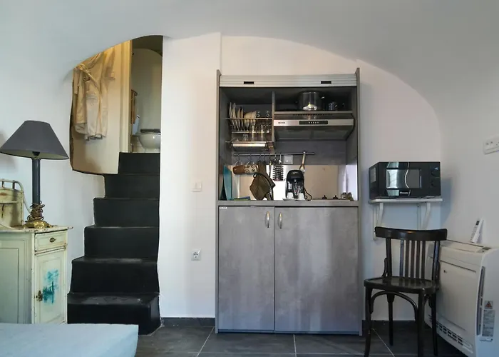 Lejlighedshotel Paramythi Art Maison 4*