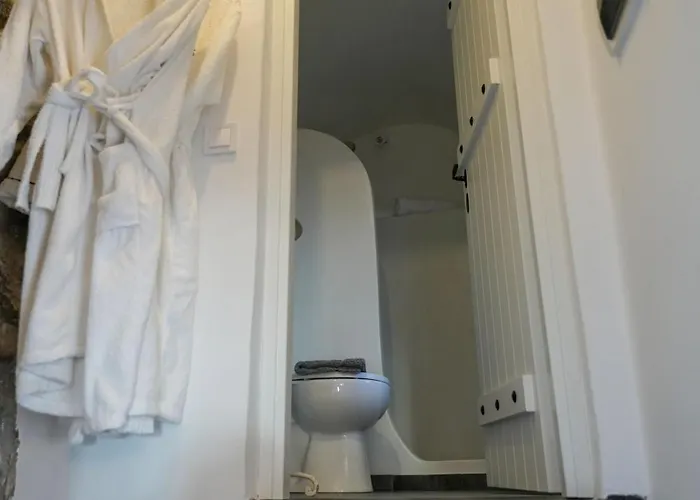 Paramythi Art Maison Emporio (Santorini)