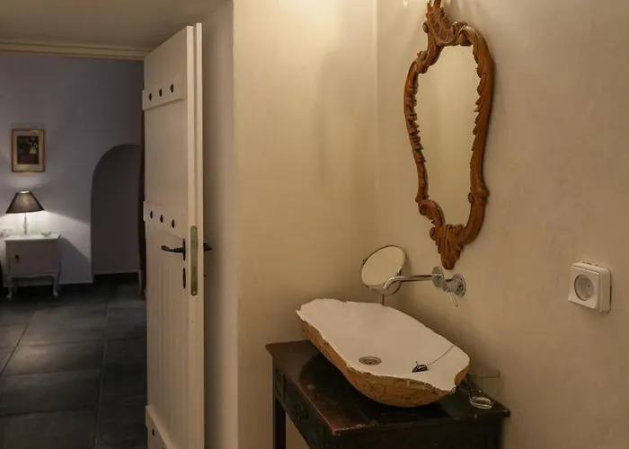 Ξενοδοχείο με διαμερίσματα Paramythi Art Maison