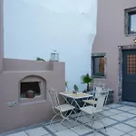 Lägenhetshotell Paramythi Art Maison