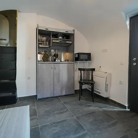 Lägenhetshotell Paramythi Art Maison 4*